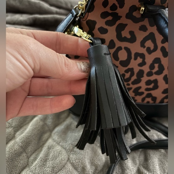 NWOT Madden Girl Leopard and Black Satchel - Picture 7 of 8